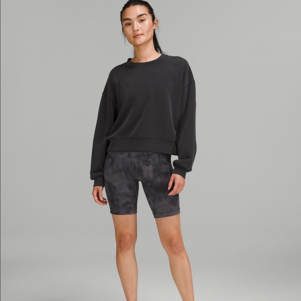 black size 6 soft stream lululemon oversized crop crew sweatshirt